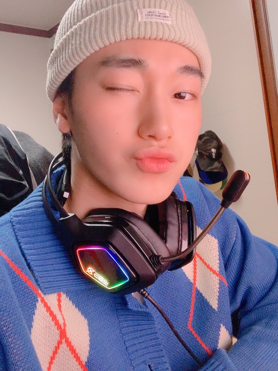 ATEEZofficial's tweet photo. [#산] 항상 사랑해주고 예뻐해줘서 고마워요
빛나게 해드릴게요❤️
#ATEEZ #에이티즈 https://t.co/j6J2uSR7MZ