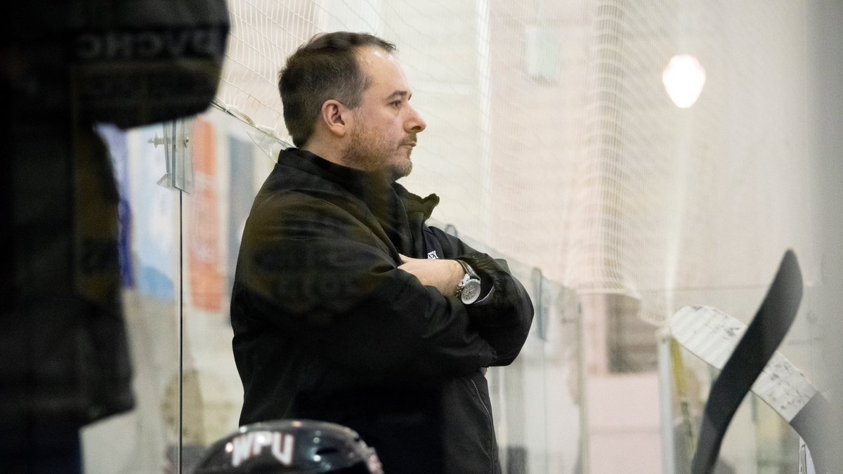 WPUHockey's tweet photo. ⭐️Congratulations⭐️ to Head Coach Joe Ballance, who was named ECHA Co-Coach of the Year! Ballance also picked up career win #250 in his 11th season behind the Pioneers bench.
📸: @mavphotographynj https://t.co/Y3Pb1hcCnL