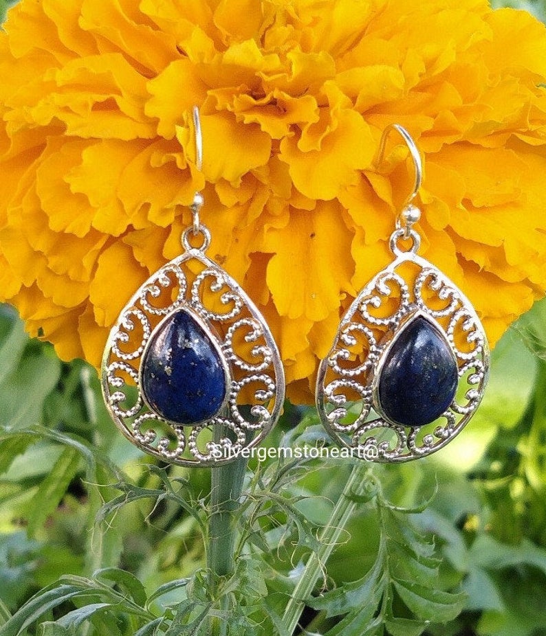PriyaSh91439018's tweet photo. Natural Lapis Lazuli Ring
Buy At
https://t.co/W50YnL1Mcc

#StatementEarring #BlueColorEarring #VintageEarring #GiftforWomen #EarHookEarring #NaturalLapislazuliEarring #weddingearrings #DelicateEarring #BlueDangleEarring #DesignerEarring #GenuieEarring #SterlingSilverEarring https://t.co/hbq1va7XMc