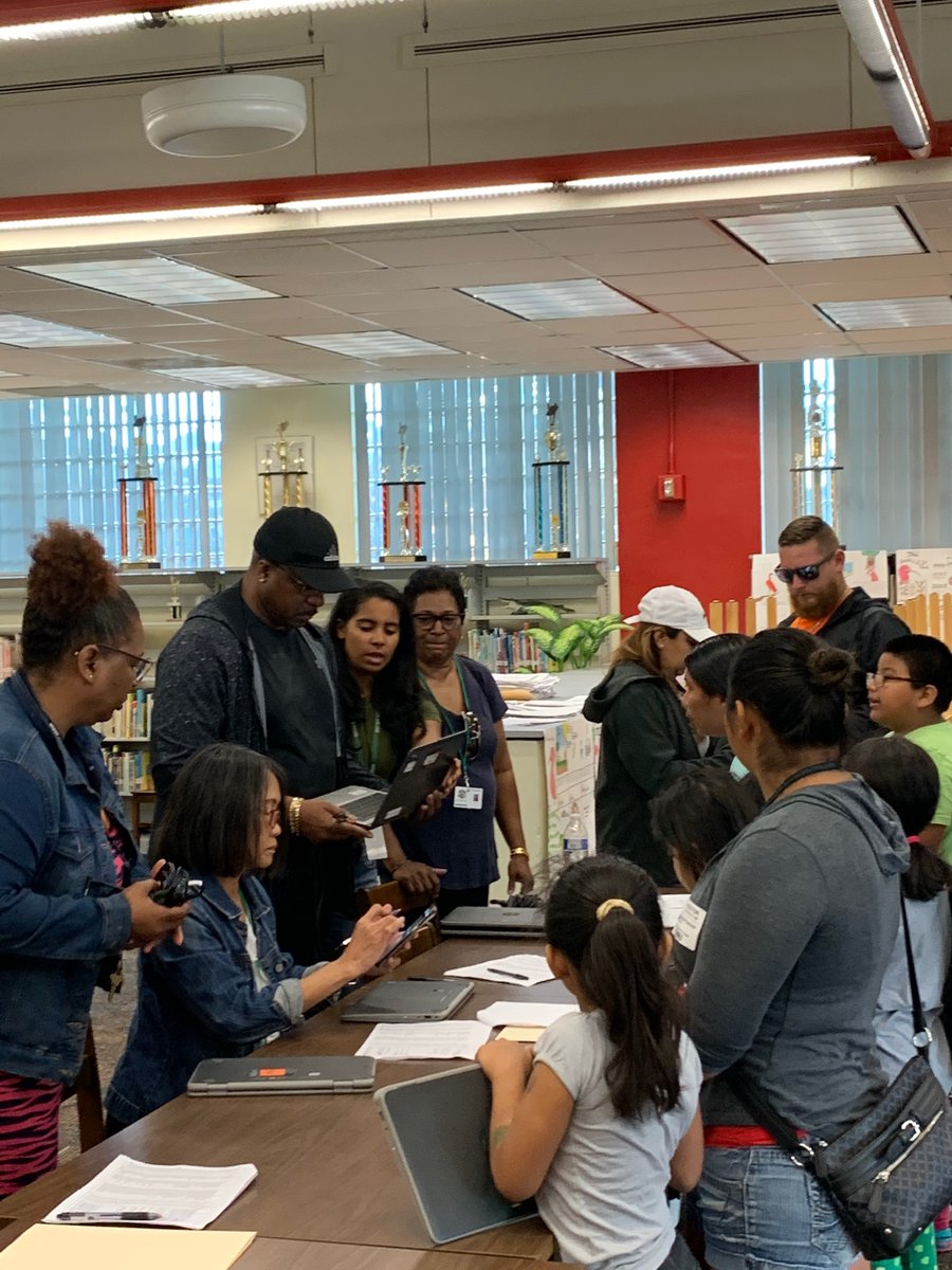 WestHomesteadK8's tweet photo. #CommunitySupport #VirtualLearningReady
@HernandezLearns @Mishtnt @Christibarci @PeterGalera1 @MiamiSup @MDCPSSouth @Larry_Feldman https://t.co/MGoWeQ1zsM