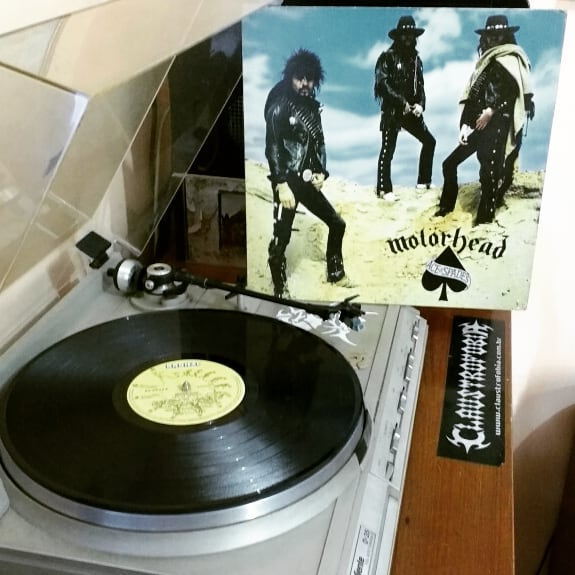 RogerioRocker's tweet photo. 14 de março de 2018 ·
Motorhead - Ace Of Spades #bronzerecords #stereo #serieluxo #vinil #vinyl #vinylcollection #vinylcollector #lps #discocollection #discoécultura #tocadiscos #gradiente #d35 #gs11 #sebossauro https://t.co/Mve63lj1F8