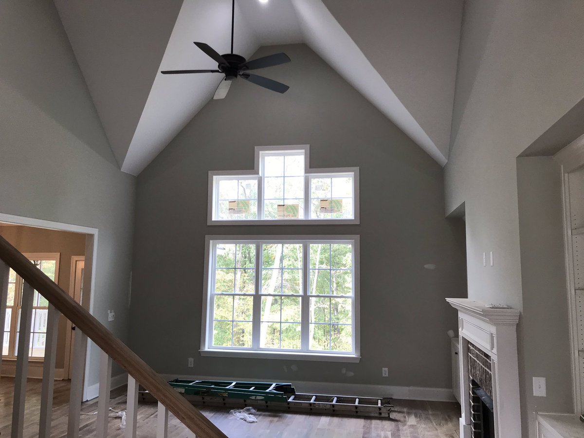 DesignBuildAtl's tweet image. Home renovation gable detail , flooring, painting and a little bit of house luv! #atlantahomebuilder #atlantarealestate #renovation