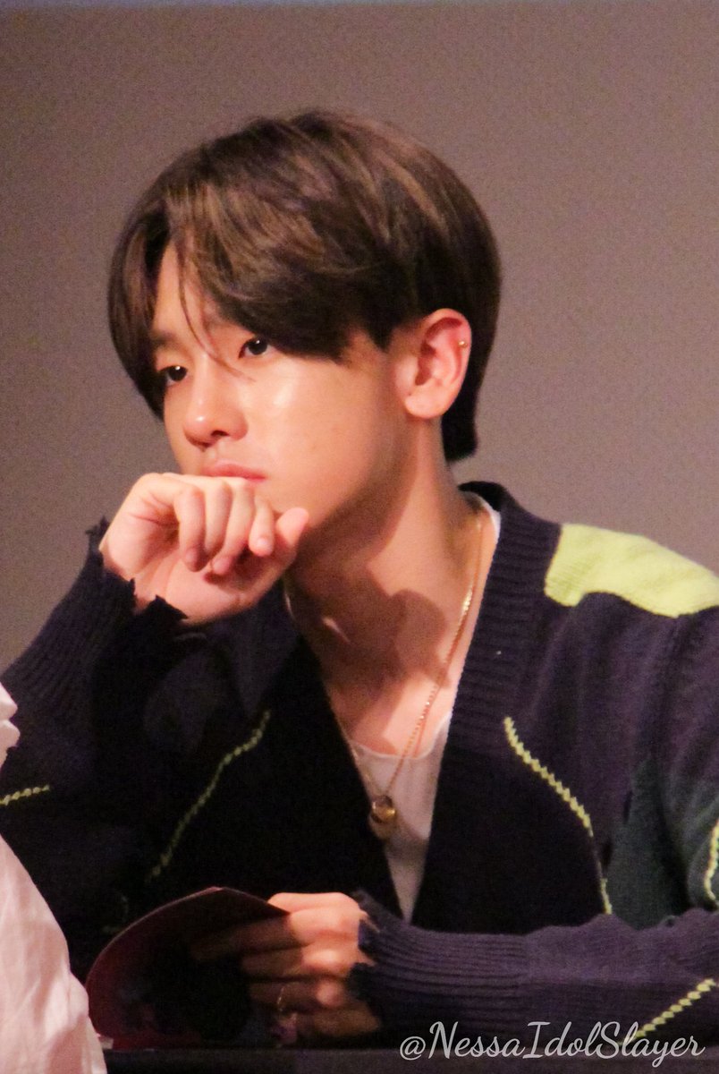 NessaIdolSlayer's tweet photo. 191109 first fansign
When people say "his smile lights up the whole room", that's what they mean.
#1TEAM #루빈 #이루빈 #ルビン #RUBIN #원팀 #IRUBIN #MakeThis https://t.co/Tnu3rg8MmW