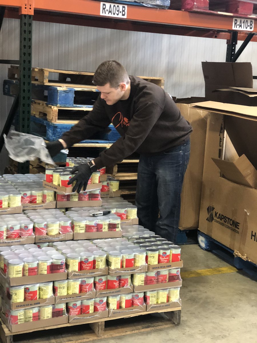 SecondHarvestOH's tweet photo. Packing is underway this morning at Second Harvest in preparation for an increase in need of our services across the 4 counties we serve in the coming weeks! #HereToHelp #MoreFoodLessHunger #GrowingHope https://t.co/RM6stiTa6U