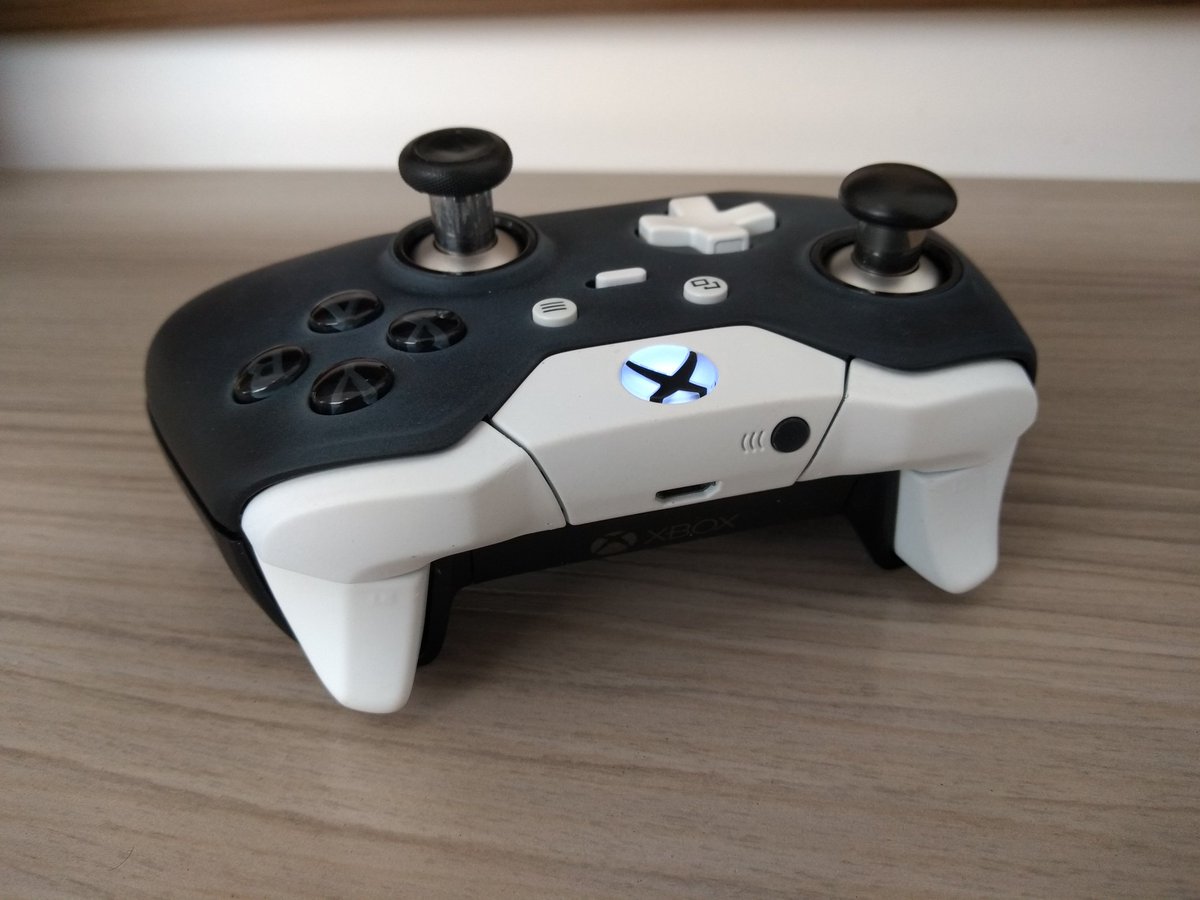 JuL1Xxx's tweet image. Controle finalizado!
Até que ficou legal!
#xbox #CustomXboxController