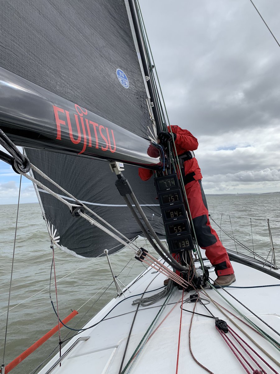Jon_Knighton's tweet photo. An amazing day with @army_offshore on the Solent with brand new yacht @Fujitsu British Soldier https://t.co/15kN3fWGzF