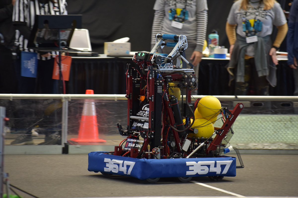 frc3647's tweet photo. Had so much fun starting off our 2020 FRC season at Del Mar Regionals! We won the Autonomous award and made it to the semifinals! Shoutout to our alliance members @bcrteam294 and @frc4419teamrewind https://t.co/19XtmqFRMh