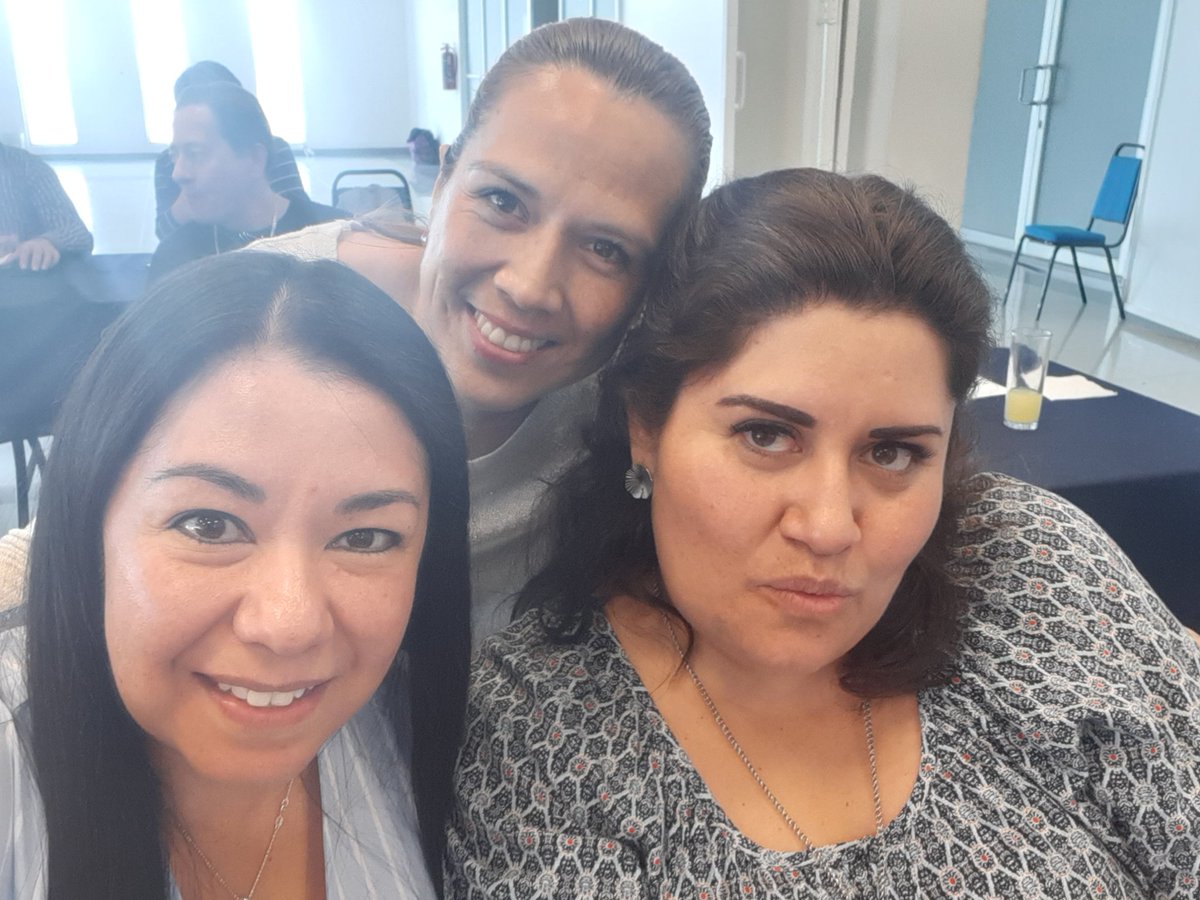 reneeluna's tweet photo. @wendyperezs donde estas???
Te extrañamos ya urge reunirnos!!!
🍷🥗
Y @gina_rocha se sumó para que no digas!!!!😋
#adoras🙏🏼 https://t.co/rhaRavkxVn