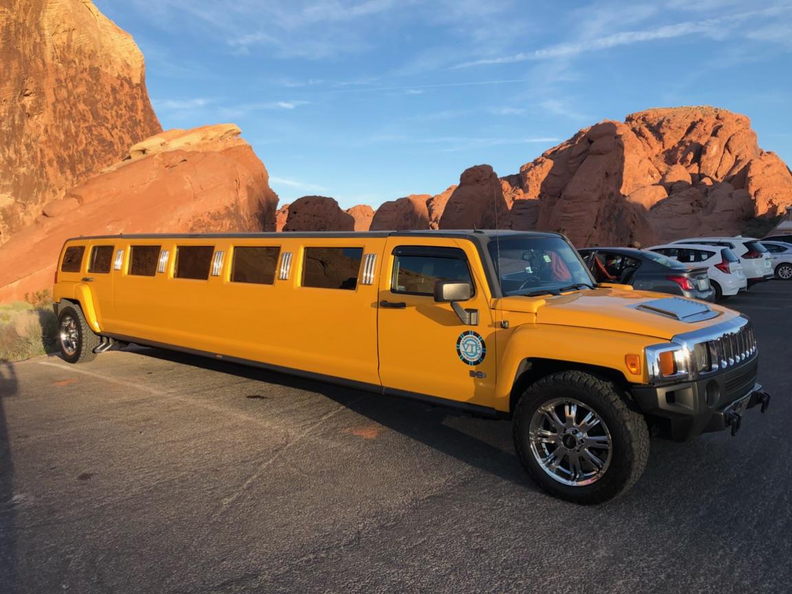 VIPLimosLV's tweet photo. Night Tours, Sunset Tours, Sunrise Tours, Scenic Tours and custom designed tours....whatever your desire, we can make it happen! #VIPLimosLV #VegasNightTours #VegasTours #Striptours #Valleyoffiretours #lasvegaslimousineservice #lasvegasbestratedlimousineservice #HummerLimousine https://t.co/Mh6rGnkX1M
