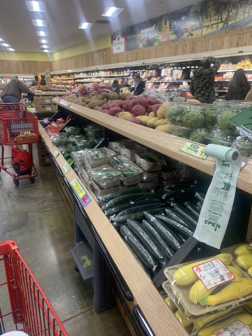 Uhhhh. You know you can like, eat FRESH food too, right people?? 🤦🏻&zwj;♀️   (also, people don&rsquo;t like sardines<a href="/tag/funbags"class="tags"><span>#funbags</span></a>