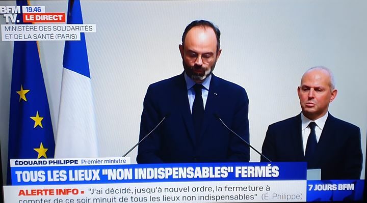 orleansactus's tweet photo. ⭕ Nouveau communiqué ⭕

➡️ Fermeture dès minuit des restaurants, cafés, cinémas, discothèques 
➡️ Les commerces non essentiels seront fermés 
➡️ limiter les déplacements 
➡️ Magasins alimentaires, pharmacie, tabacs et les banques resteront ouverts https://t.co/C53v3Q2e3O https://t.co/m3emgKYMKA
