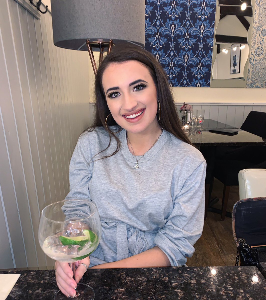 Understandably quiet times right now so would appreciate any RT’s! ❤️

I’m tori, 19, and I run my biz alongside uni (well alongside online learning right now 🙃) 

Everything is cruelty free, can be shipped worldwide and really helps a small business 🥰

indigoroseeshop.com