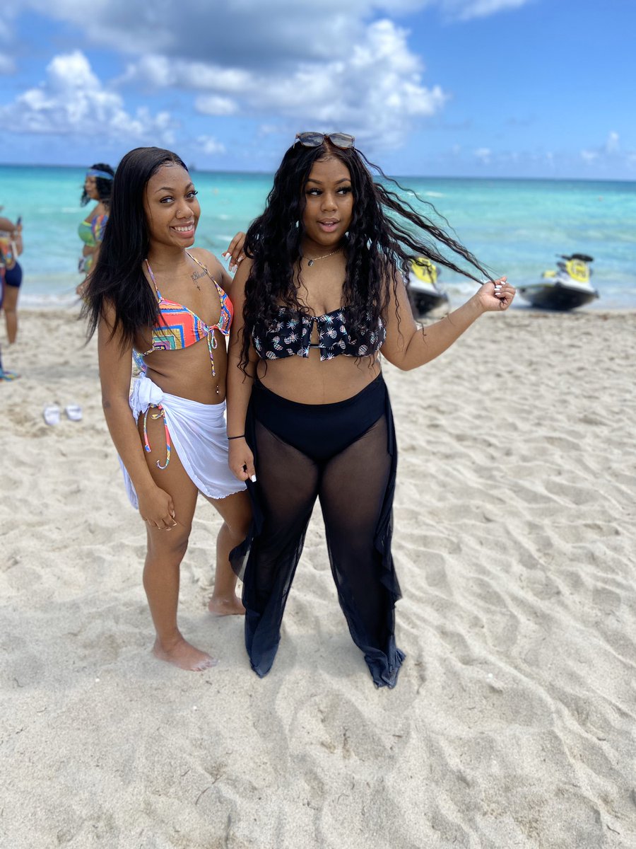 jaibaabyyy's tweet photo. Friendsss #springbreakmiami2020 ๐๐ด https://t.co/AanYSubOvS