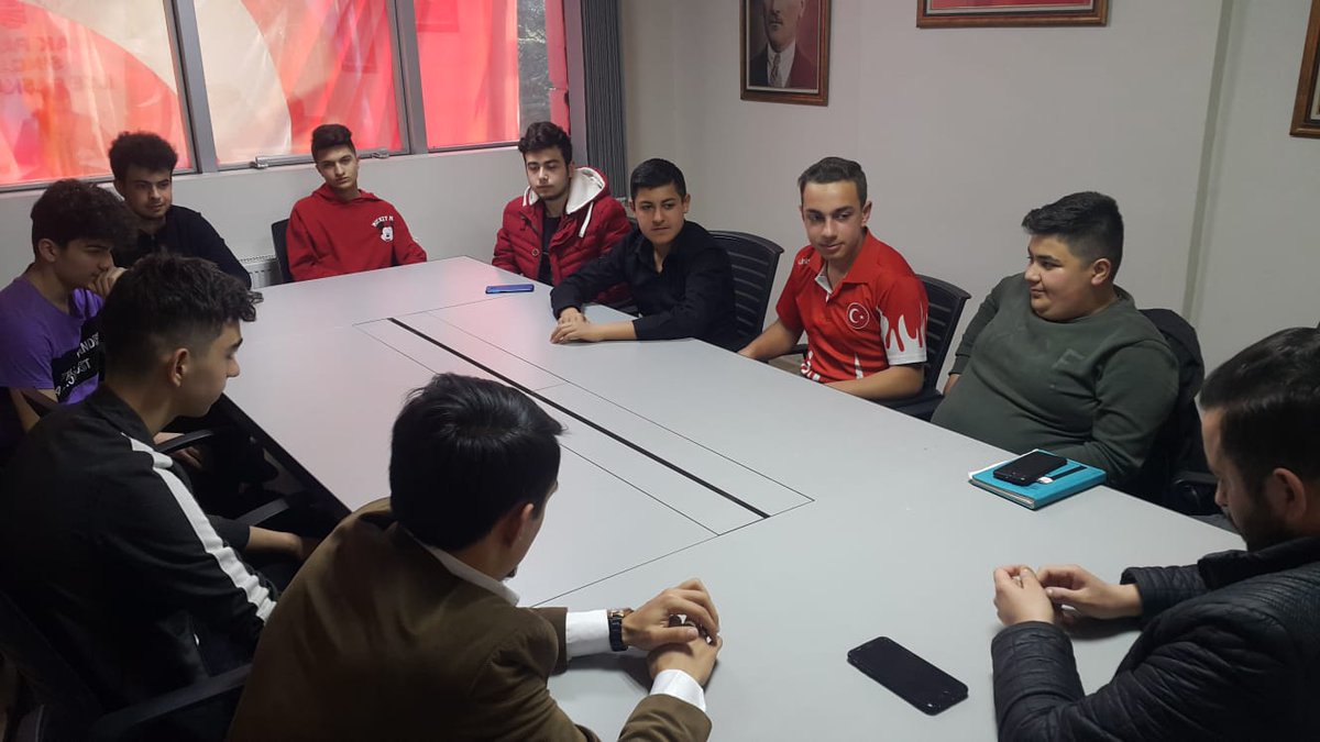 sincanyenisecmn's tweet photo. Haftalık Olağan Toplantımızı Gençlik Kolları Başkanımız @umitcanuludag'ın katılımlarıyla gerçekleştirdik.@burakyildiz06 @YeniSecmnAnkara @MuhsinCanErcan @Enes1kaplan https://t.co/qLGBXicPPP