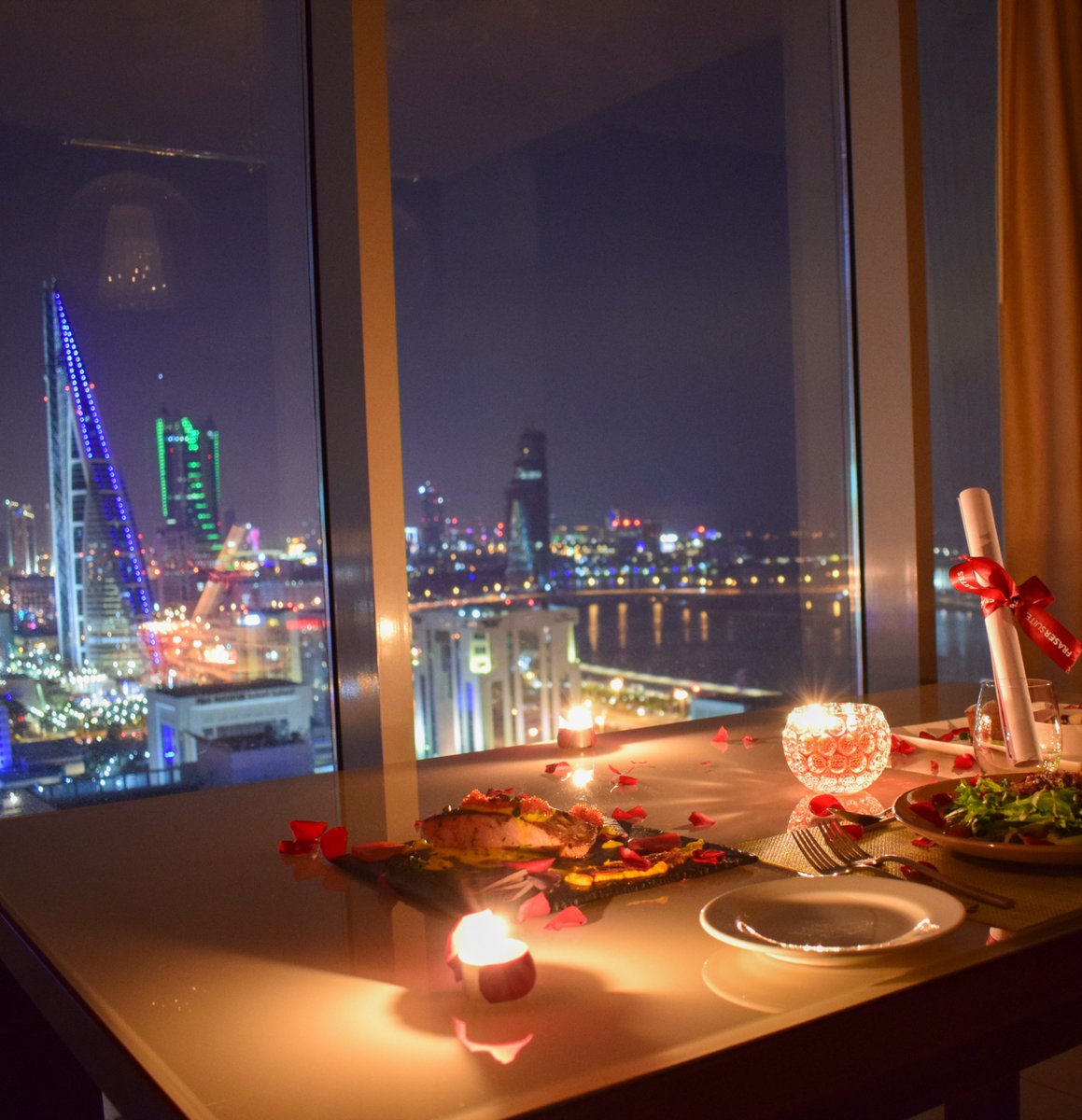 FSDA_Bahrain's tweet photo. WANTED: our heart. FOUND: It’s at Fraser Suites Diplomatic Area Bahrain! 💕🌇 #FraserDiplomatic https://t.co/CldCraz1DR