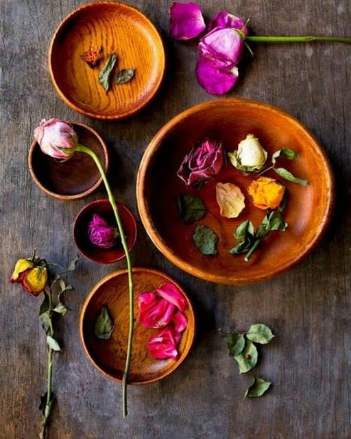 FashionFunBlog's tweet photo. DIY ROSEWATER TONIC  Discover More https://t.co/ysBoC6MwoG #beautyblog #botanicalbeautystyle #madeinstuscany #Tuscany #beautyaddict #beautysalon #beautybloggers #beautytips #naturalbeauty #beautyguru #beautyofnature #naturalblogger #beautygram https://t.co/xBww6lr4qF