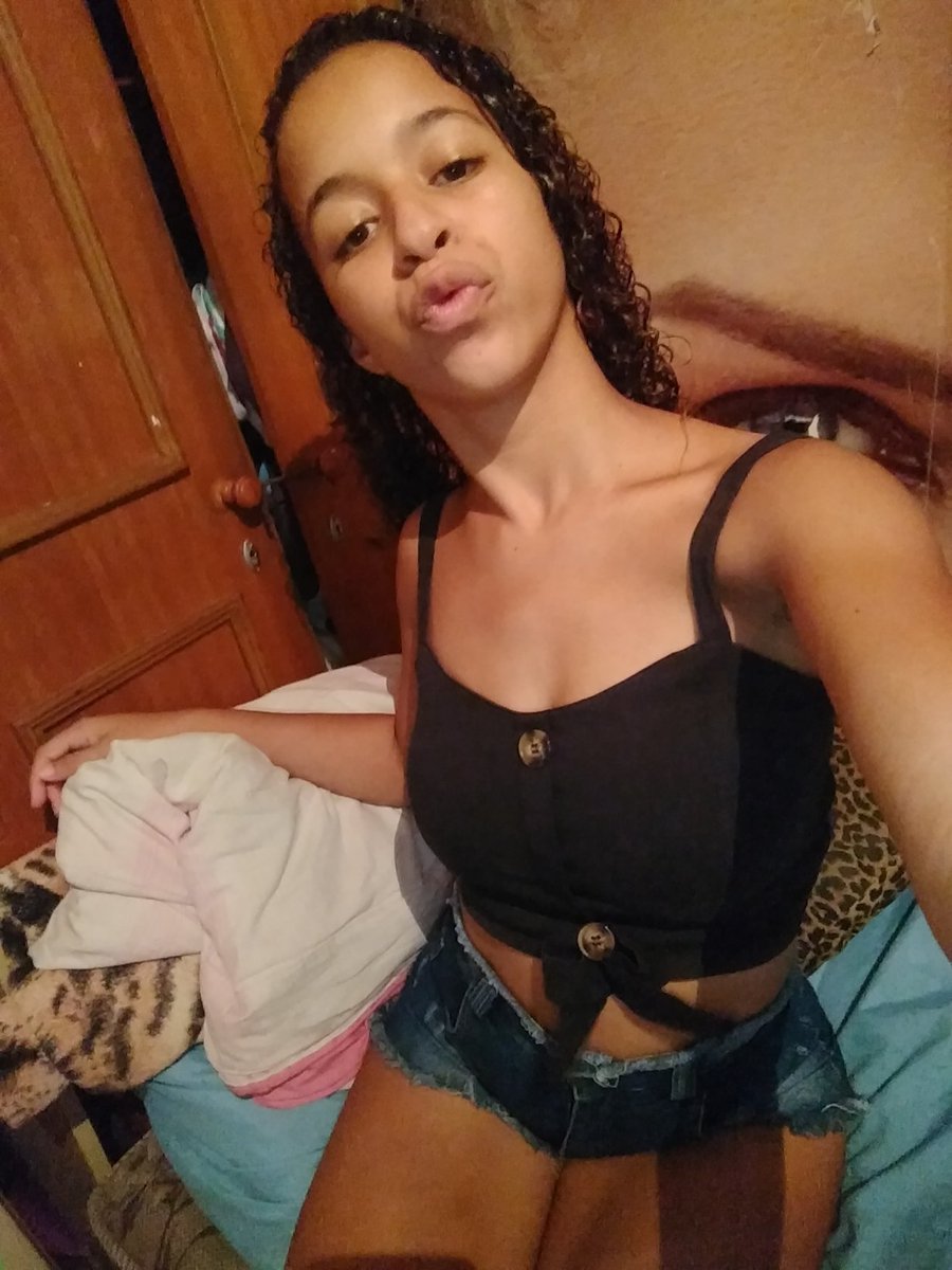 amorin_danielle's tweet photo. Todo mal contra mim não prosperará pois sou Blindada por Deus 🙏🏽🥰 #2Sim🥰 https://t.co/hR8fDIPVcl