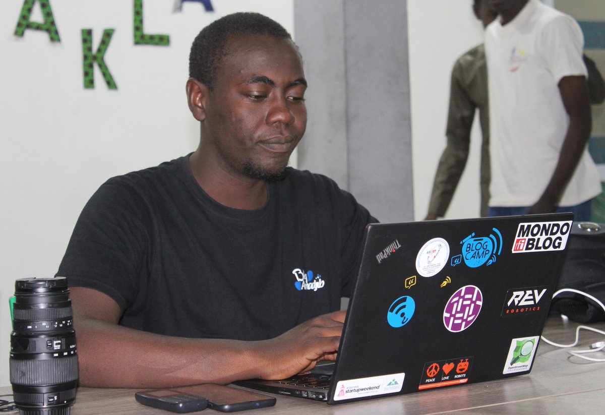 mahmoud_td's tweet image. Le #CaféBlog sur les bonnes pratiques de la rédaction Web a été très agréable. #Tchad #Adjib