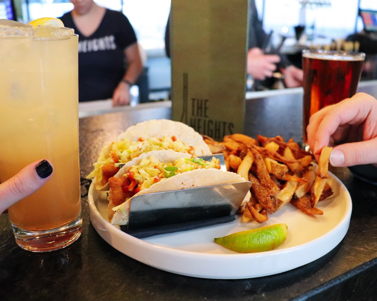 Enjoy some tacos on the rooftop tonight! 

#RenHotels #RenaissanceToledo #TheHeightsToledo #RooftopBars