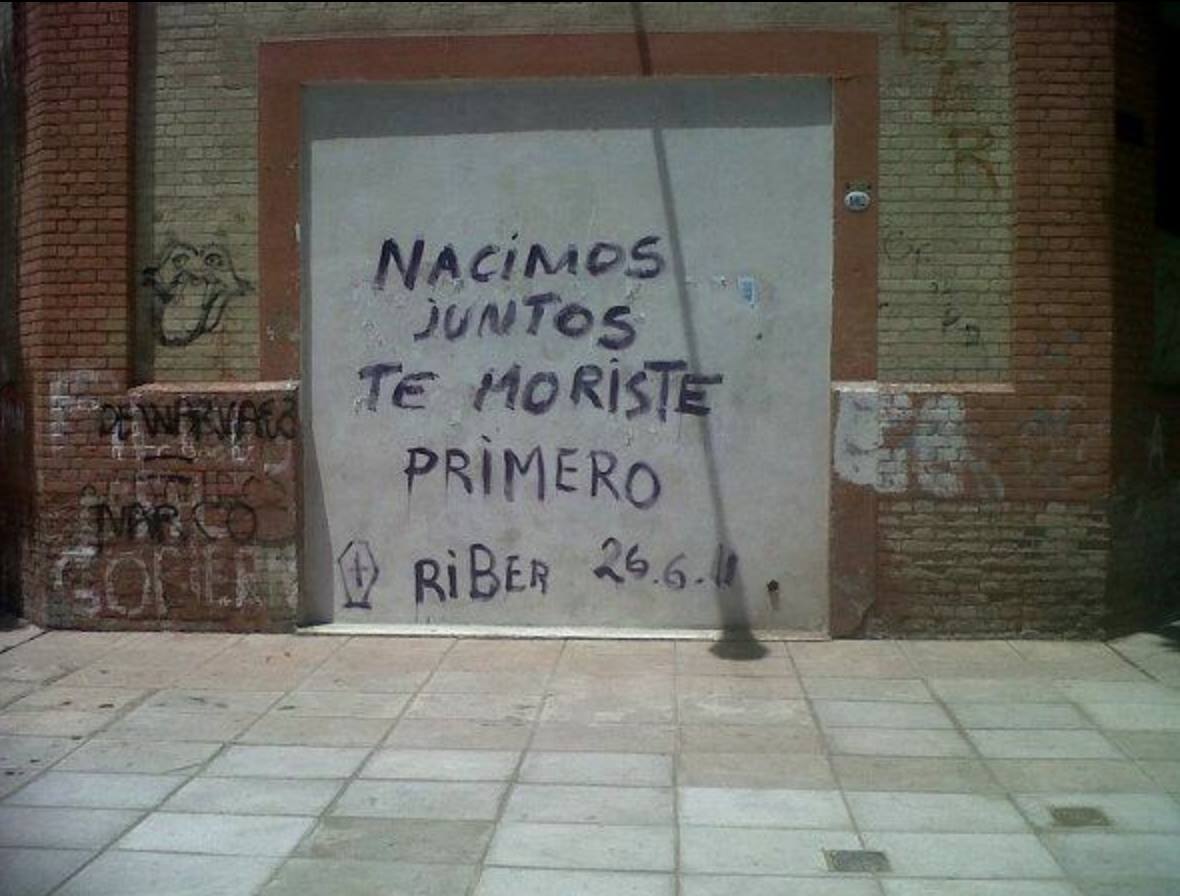 LaXecretaria's tweet photo. @alfredojuncal Chupala. 26-6-11 https://t.co/ws3f46RoHY