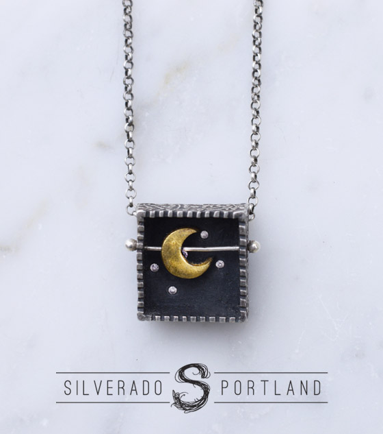 SilveradoPDX's tweet photo. twinkle twinkle little star!
.
.
.
#silveradoportlandjewelry #silveradoportland #shoplocal #handmadejewelry #bridgeportvillage   
#madeinpdx #handmadejewelry #madeinpnw  #sterlingsilverjewelry #gildedmoonstudio https://t.co/LmDuhjCTI3