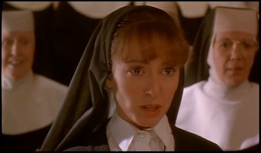 Ayuha A Twitter 最近またtwitterで流行っている 天使にラブ ソングを の嘘字幕動画 フルで観たことない世代も増えてると思うので一つ言っておくと ブロンド髪の可愛い子ちゃんの中の人は当時33歳です