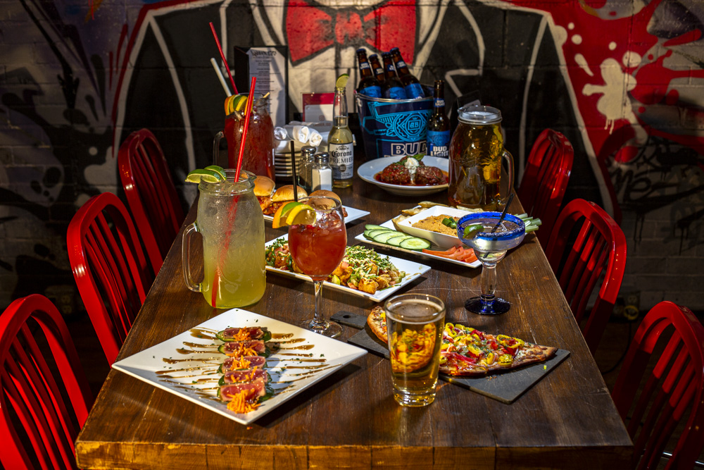 ladder133's tweet photo. Liquid Brunch &amp; Happy Hour 11:30AM-3PM Today. #Ladder133 #Liquidbrunch #Happyhour #Providence #Rhodeisland #Beer #appyhour #Bloodymary #Mimosa https://t.co/dK3fqDJJ2f