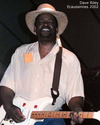 DAVE RILEY / BOB CORRITORE JUKE JOINT BLUES BAND
Dave Riley’s Birthday Party - Saturday March 14th at The Rhythm Room!

buff.ly/2GnMvWG
Doors open at 8pm.