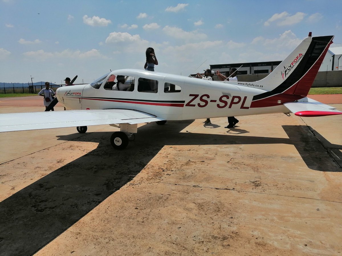 certified_barri's tweet photo. @FlyFofaAviation nice day at FAWB https://t.co/GG1a7tYWXs
