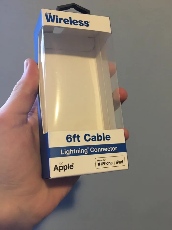 abesoo's tweet photo. @PitakaGallery wireless all the way! Ports in phones are obsolete. 
#usbcPKlightning https://t.co/tMEfSlC9s6