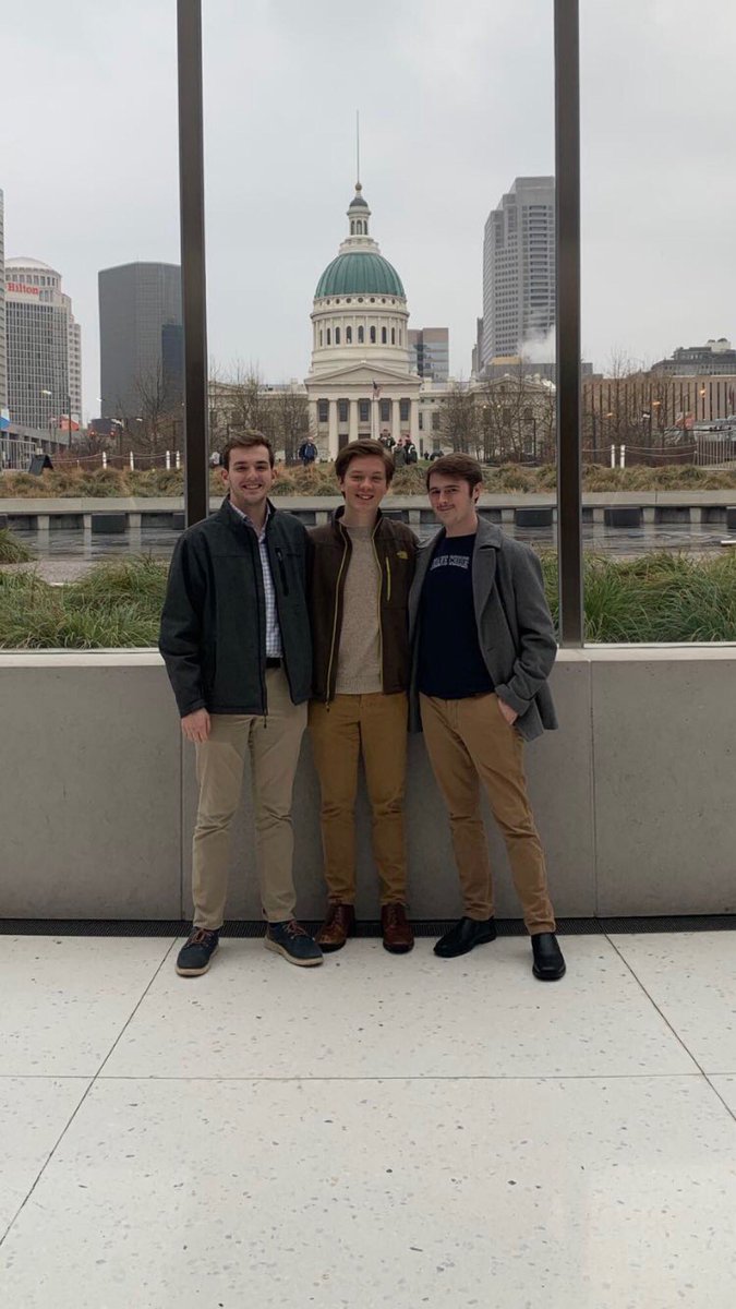 AlphaPiEpsilon1's tweet photo. A very happy birthday to @noah_reestman !!!! We love you and hope you have a fantastic day! βππ©π€ππβοΈπ¦π€ππ #AlphaPiEpsilon #ΞΞ Ξ #maroonmen #goldmen #goape https://t.co/q9f5Vrka4v