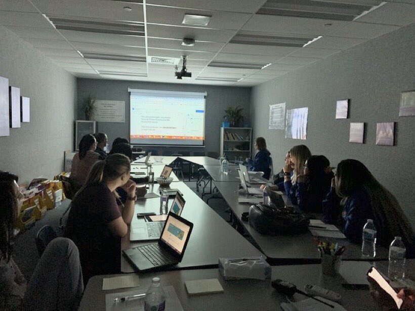 Sydnee Dickson tweet media