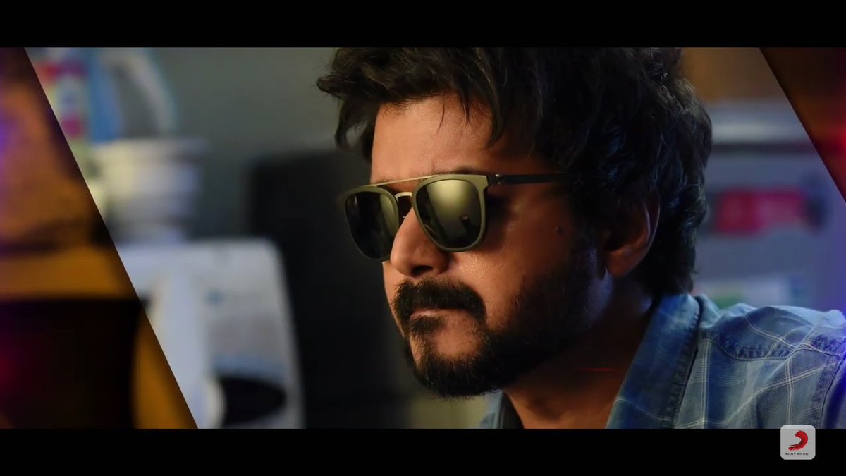 Santhosh_Ms_'s tweet photo. இந்த வாத்தி கிட்ட வச்சுக்காத ஓரம் போய்டு!! வாத்தி ரய்டு வாத்தி ரய்டு வாத்தி ரயடேஏஏஏஏ. @actorvijay

#VaathiRaid #Master #MasterAudioLaunch  #Master3rdsingle #thalapathy https://t.co/QFzjhWcl2S