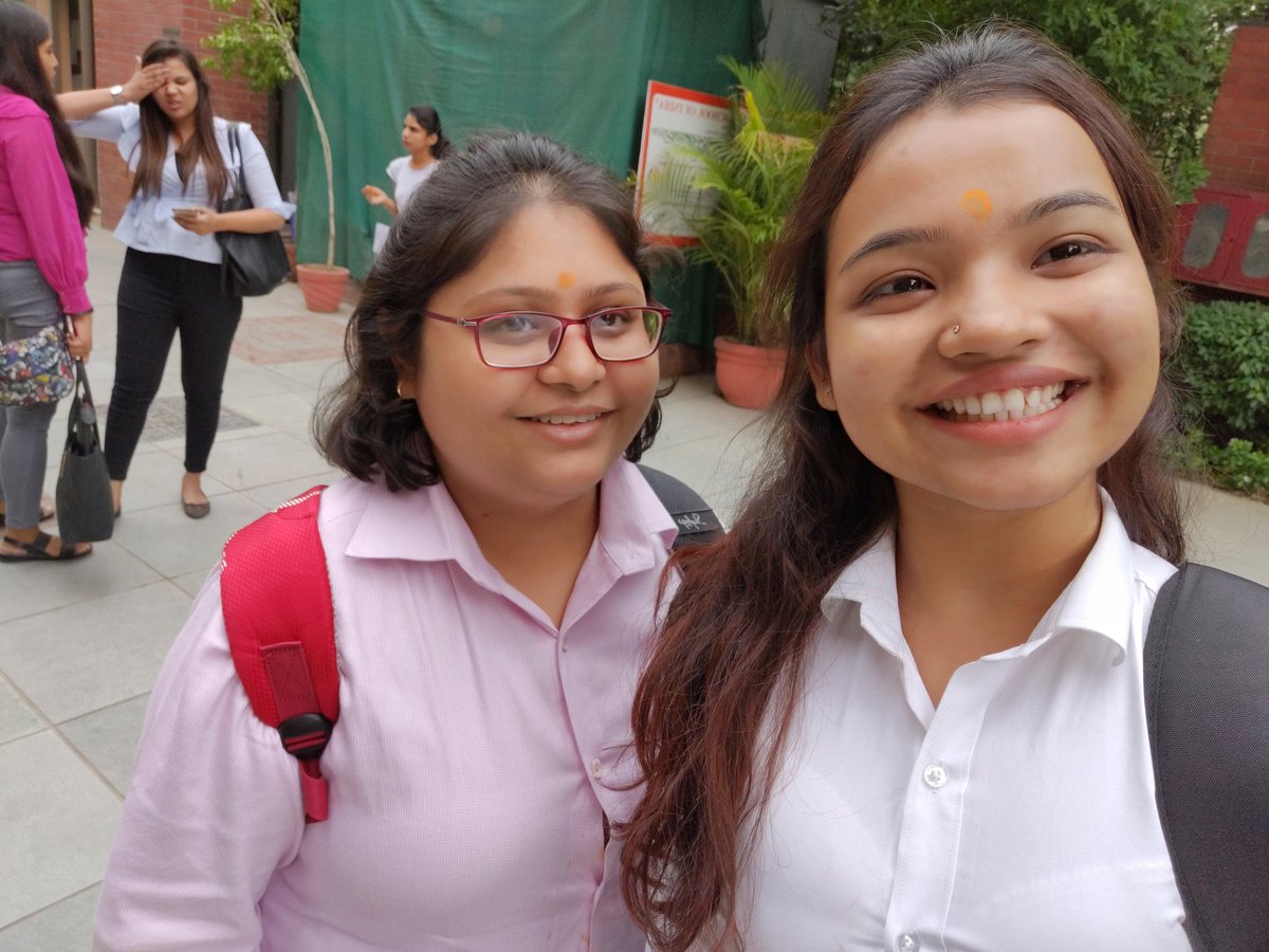 MetaSukanya's tweet photo. It's not been a while but I have learnt so much from this institution.
Throwback to the first day, I was scared and unsure but it's been a journey of great learning. #mba #learning #ndim #bestindustrylinked #pgdm #aicte #mentoringinstitute https://t.co/OXmYCePC8u