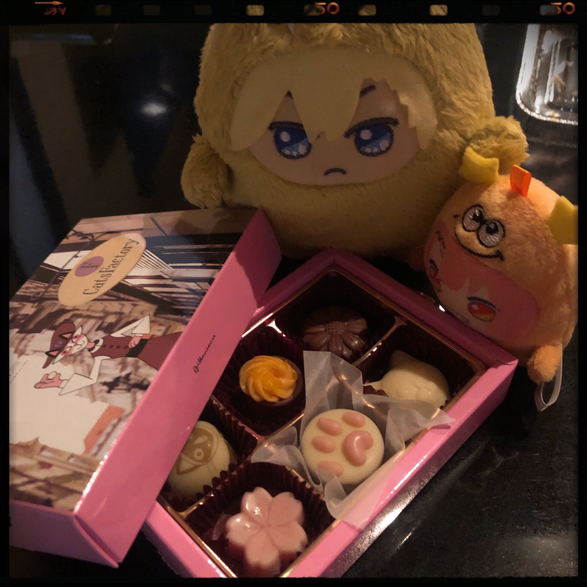 airi00000822's tweet photo. ホワイトデー最高だね！！！
いただいたアイナナちゃんウエハースガチャ大勝利！！！
ありがとうございます！！！

#real_ize
#異世界ファンタジーバー
#アニメバーリアライズ
#アニメバー好きと繋がりたい https://t.co/yCSlv632xA