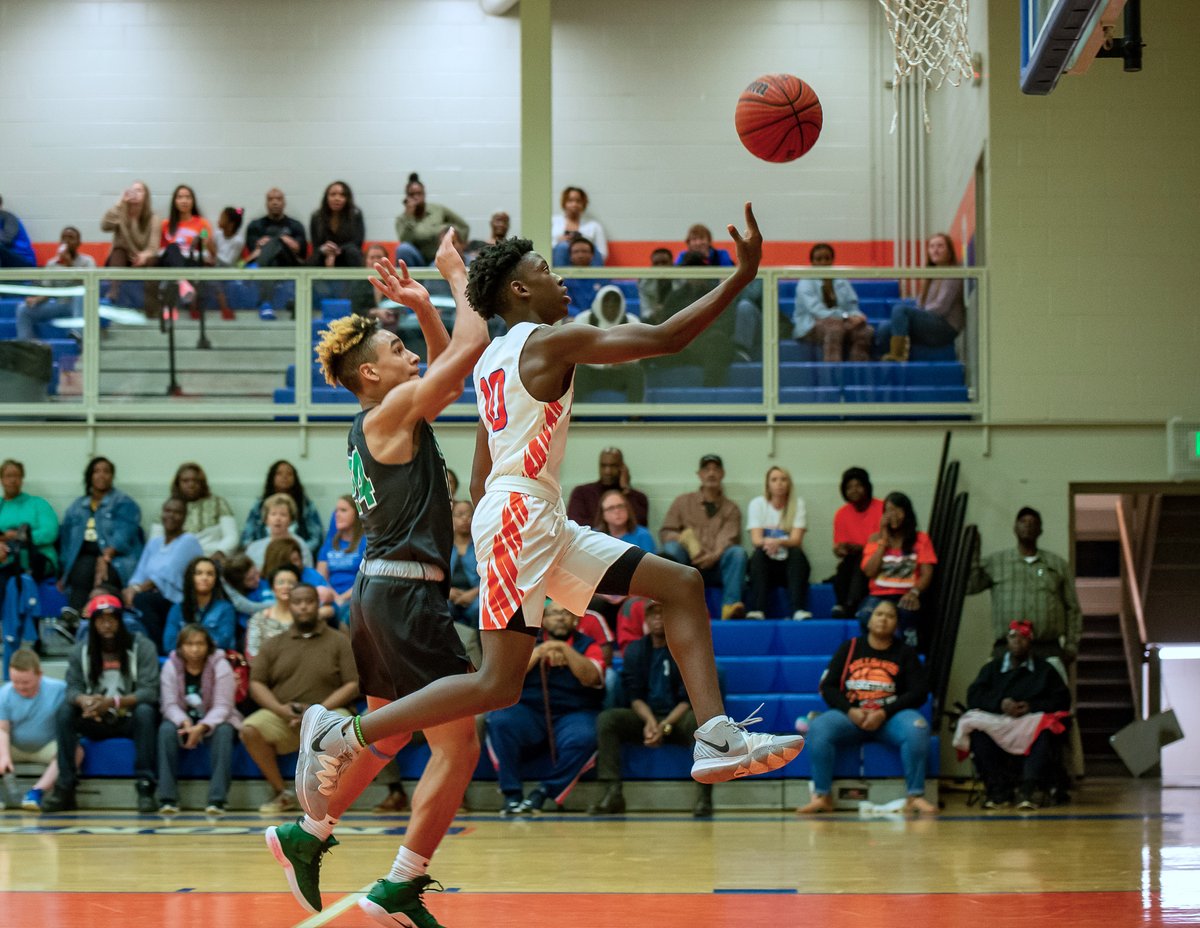 AlecEtheredgeSC's tweet photo. The 2019-20 All-County boys basketball team has been named. The county's 15 best players were named to a first, second and third team, while others made honorable mention. 

All-County Team: https://t.co/enZ2L9PMGb https://t.co/VUylyrjm7M