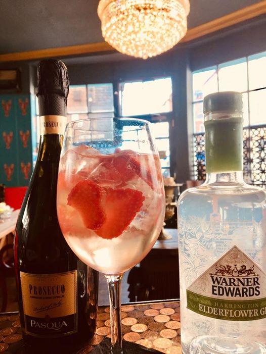 Mother's Day special at Wallingford- £25 three course set menu, including a free glass of fizz for Mum. Now taking bookings!
#MothersDay #Mothersday2020 #wallingford  #lunch