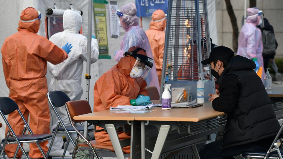 South Korea reported more recoveries from the coronavirus yesterday than new infections for the 1st time since the outbreak began in January and without any lockdowns—but with nearly 250,000 virus tests on.forbes.com/60141SL2A