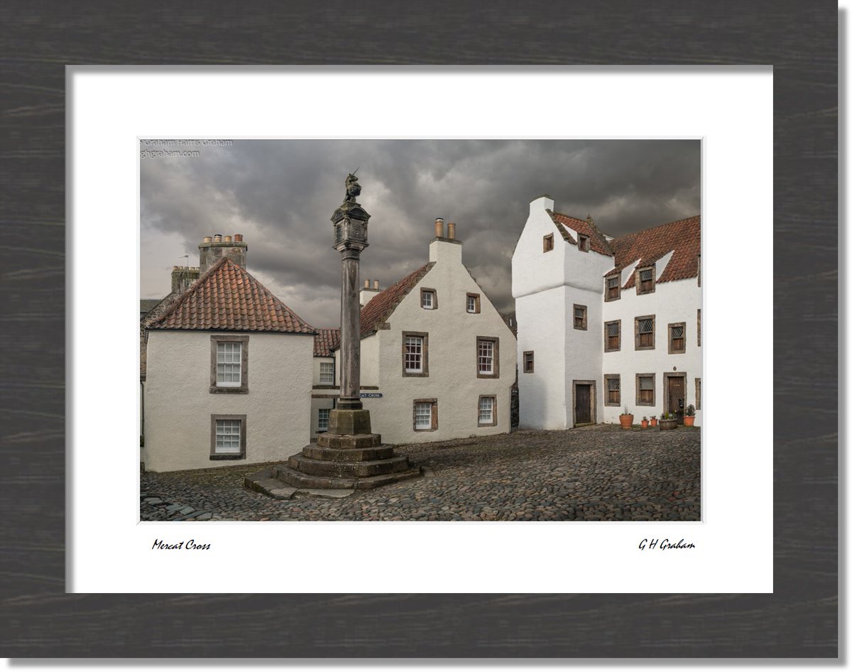 GHarrisG's tweet photo. We know some won't make it to #Scotland this year so for the foreseeable future, throughout #2020 we're offering FREE international shipping on all orders.

 No minimum sizes. 
 No minimum quantities.
 No address restrictions.

https://t.co/SYFpMbwgfJ https://t.co/nezgCArir5