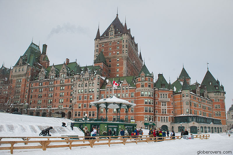 GlobeRovers's tweet photo. Snowy winter's day at the Fairmont Le Château Frontenac Hotel, Quebec City, Canada.
#winter #CanadainWinter #QuebecCity #CanadaTravel https://t.co/y0hYzui7sj