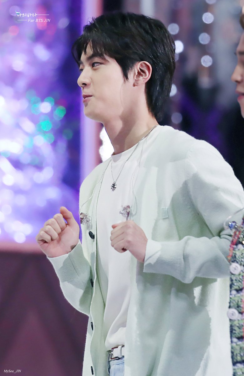 MySea_JIN's tweet photo. 200105 🐹

#진 #석진 #석지니 #방탄소년단진 #WWH #방탄소년단 #BTS @BTS_twt https://t.co/bnBLkNB2I6
