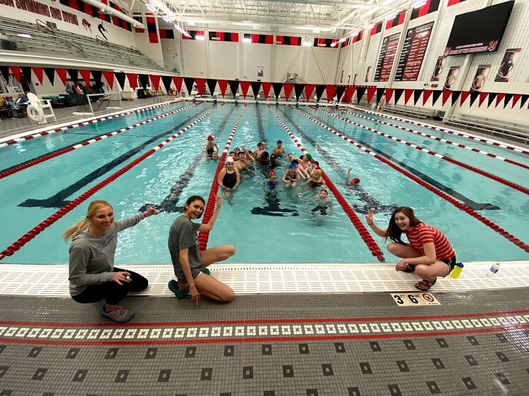FISH_aquatics's tweet photo. Thank you Fish athletes, parents, and staff for a great Short Course Season! We know it didn’t end the way you expected but we hope you had fun anyway! We are looking forward to seeing you all for long course. Stay safe and healthy!
#GoFish #OneTeam #SC2020 https://t.co/QHWWLDk122