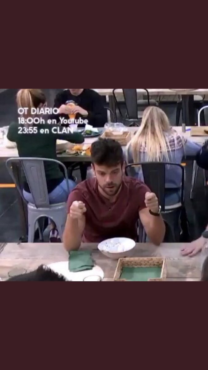 roitequeremos's tweet photo. @OT_Oficial @rickymerino Yo cuando vea mis notas que pensaba que habia mejorado: #otchat9 #otchat #ot2020 #chat #rickymerino #memesot @OT_Oficial @rickymerino @BelenaGaynor https://t.co/1jt3QSoQxG