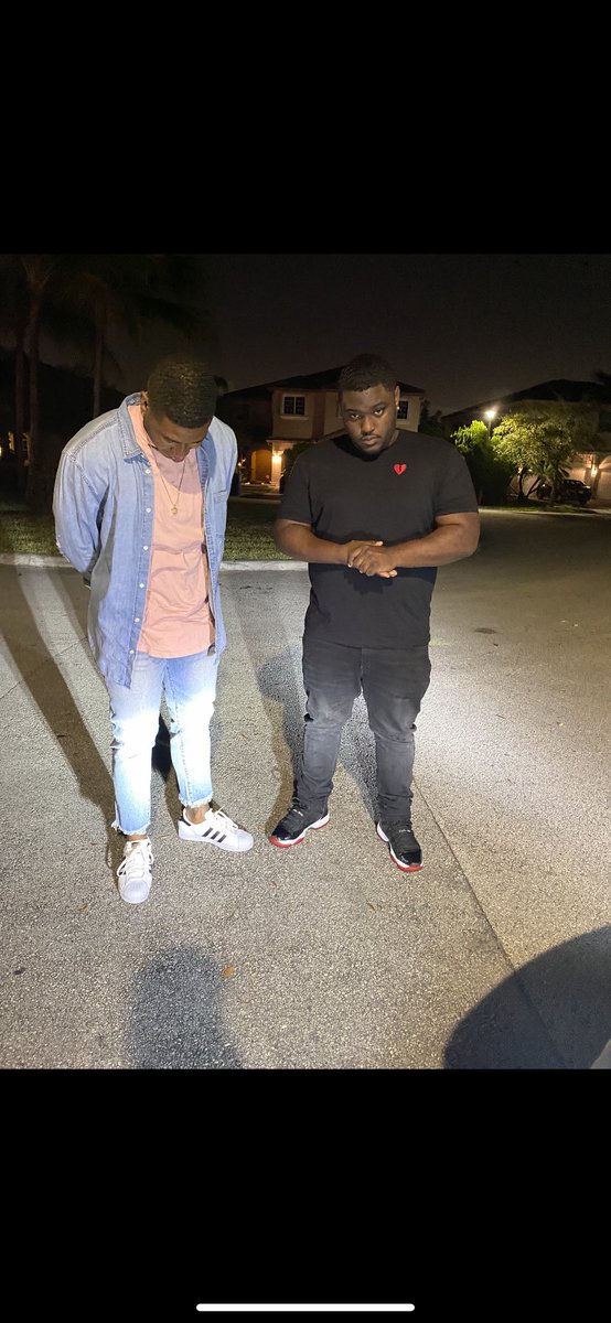 MDenbow___'s tweet photo. My 23rd birthday was good now time to get back to this 💸💰💵 https://t.co/UasZXRxzad