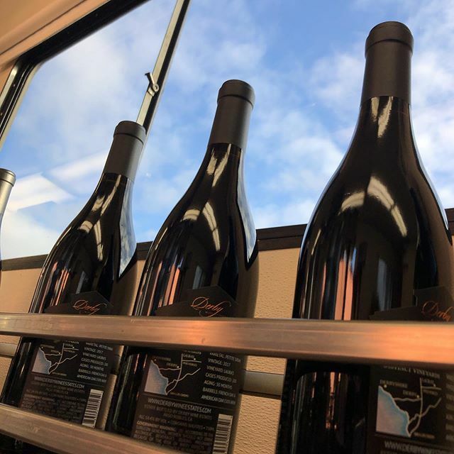 DerbyWines's tweet photo. Sunny skies are a good sign #bottlingday #nofilter #petitesirah #derbywines #derbywineestates #wearestillopen #takingprecautions https://t.co/8pX3X6XLG7 https://t.co/yKFmYxgcji