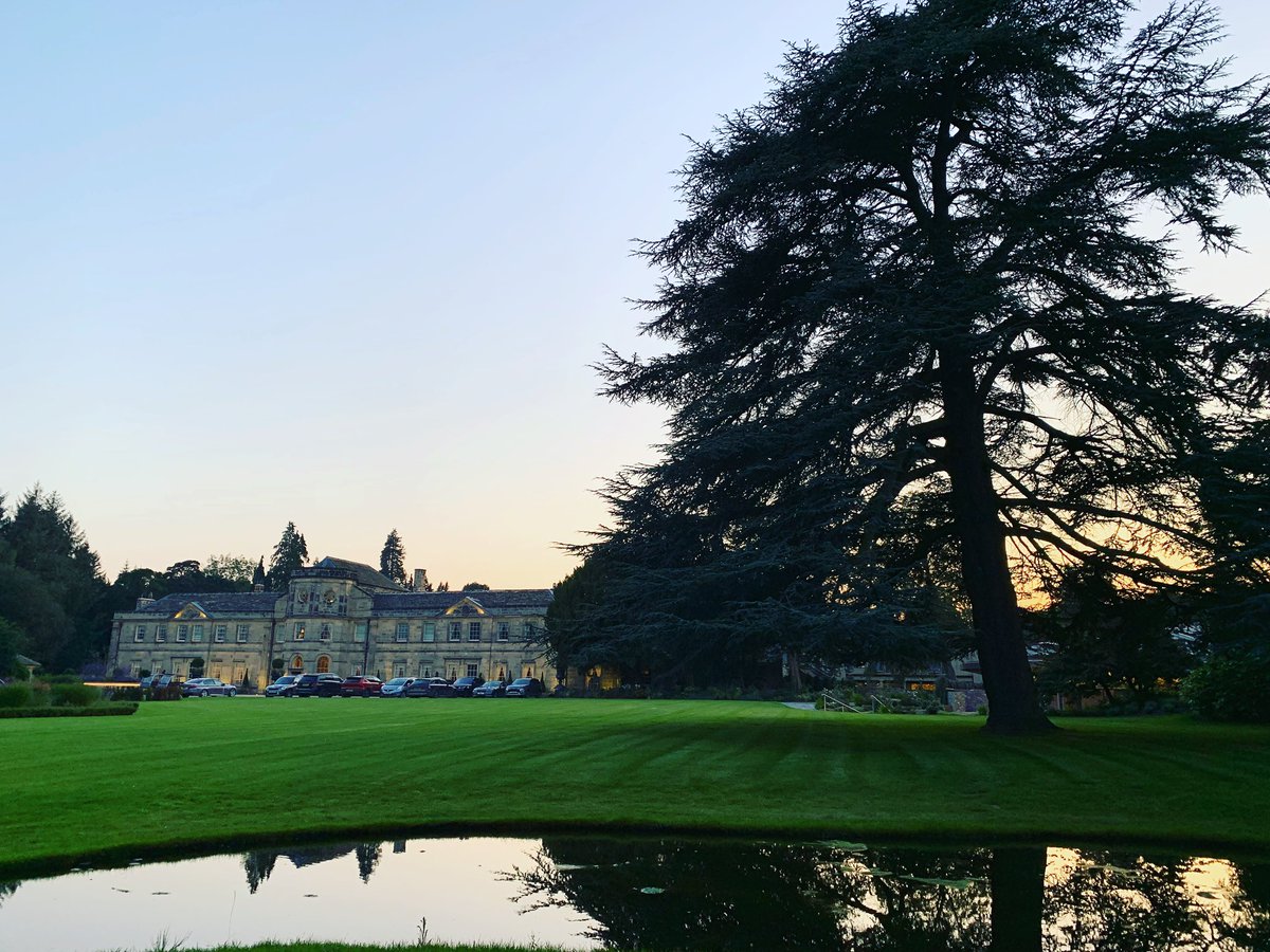 nickhugill1's tweet photo. By far the best hotel in the UK @GrantleyHall_  #Ripon https://t.co/fi6CBdD05J