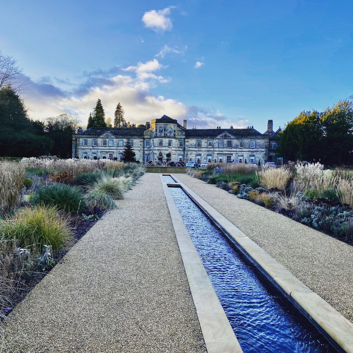 nickhugill1's tweet photo. By far the best hotel in the UK @GrantleyHall_  #Ripon https://t.co/fi6CBdD05J