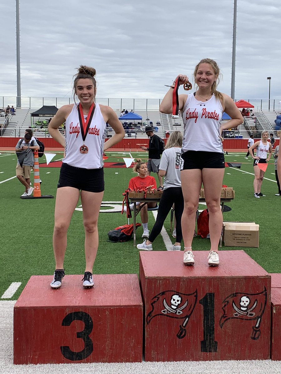 LCP_Track's tweet photo. Varsity Girls 100m Hurdles:
Kenzie Redfearn - 1st
Avrie Douglas - 2nd

JV Girls 100m Hurdles:
Savannah Wesley - 1st
Kellen Kotara - 2nd 
#PirateTrack https://t.co/EkRoM7n9Z1