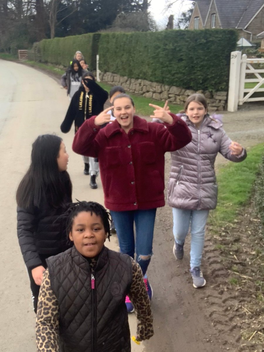 Adcote_Boarding's tweet photo. A nice morning for a brisk walk around the lanes around us #walks #countryside #freshair #greattogetout https://t.co/sUqJwHOZGq