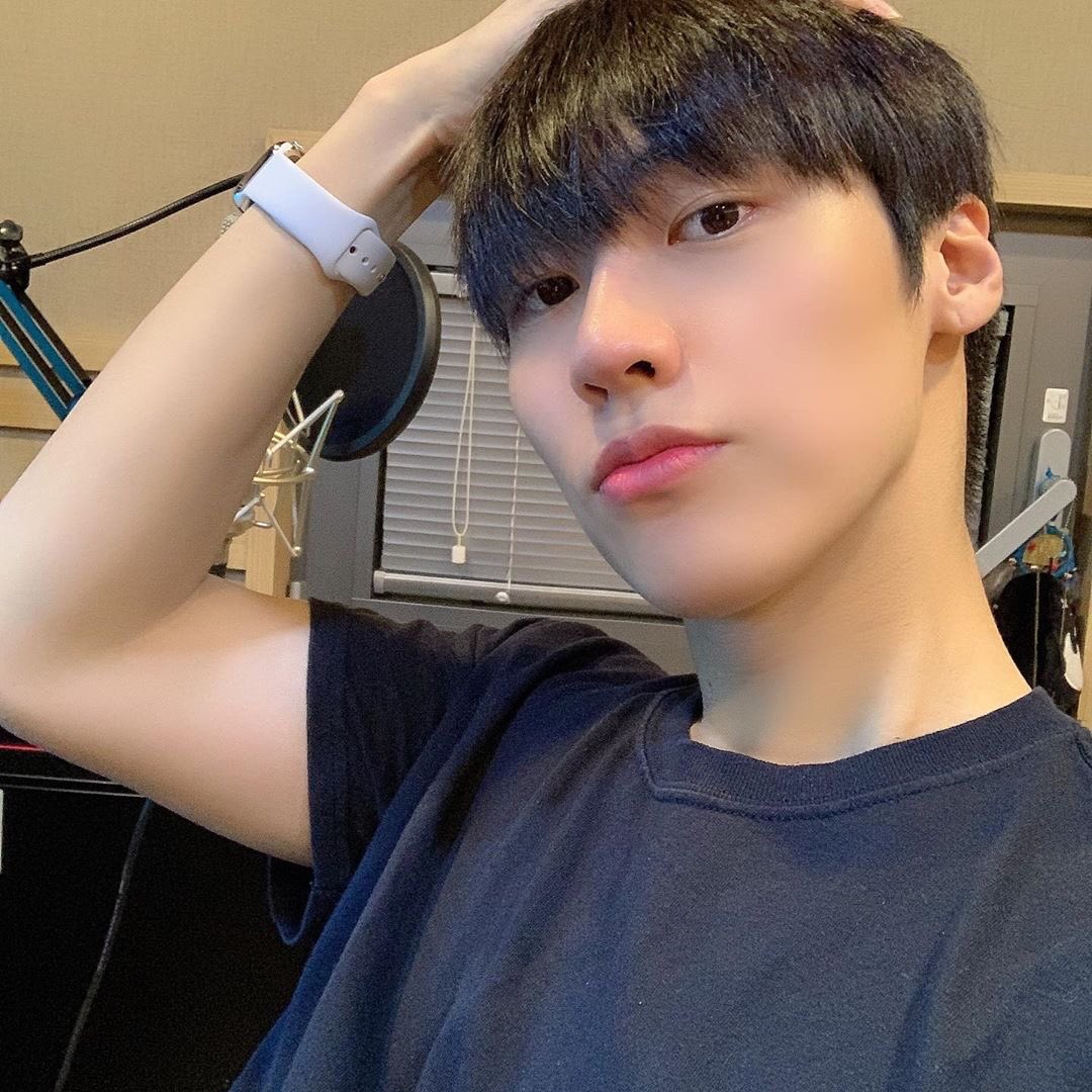 NFlyingFr_Fan's tweet photo. [Instagram - Seunghyub] 09.03.20

Je suis bien arrivé !

#TenueDeTravail

______
Source : sssn9_zzzn9
KR > FR : Lei https://t.co/Y2pOPVu3O3